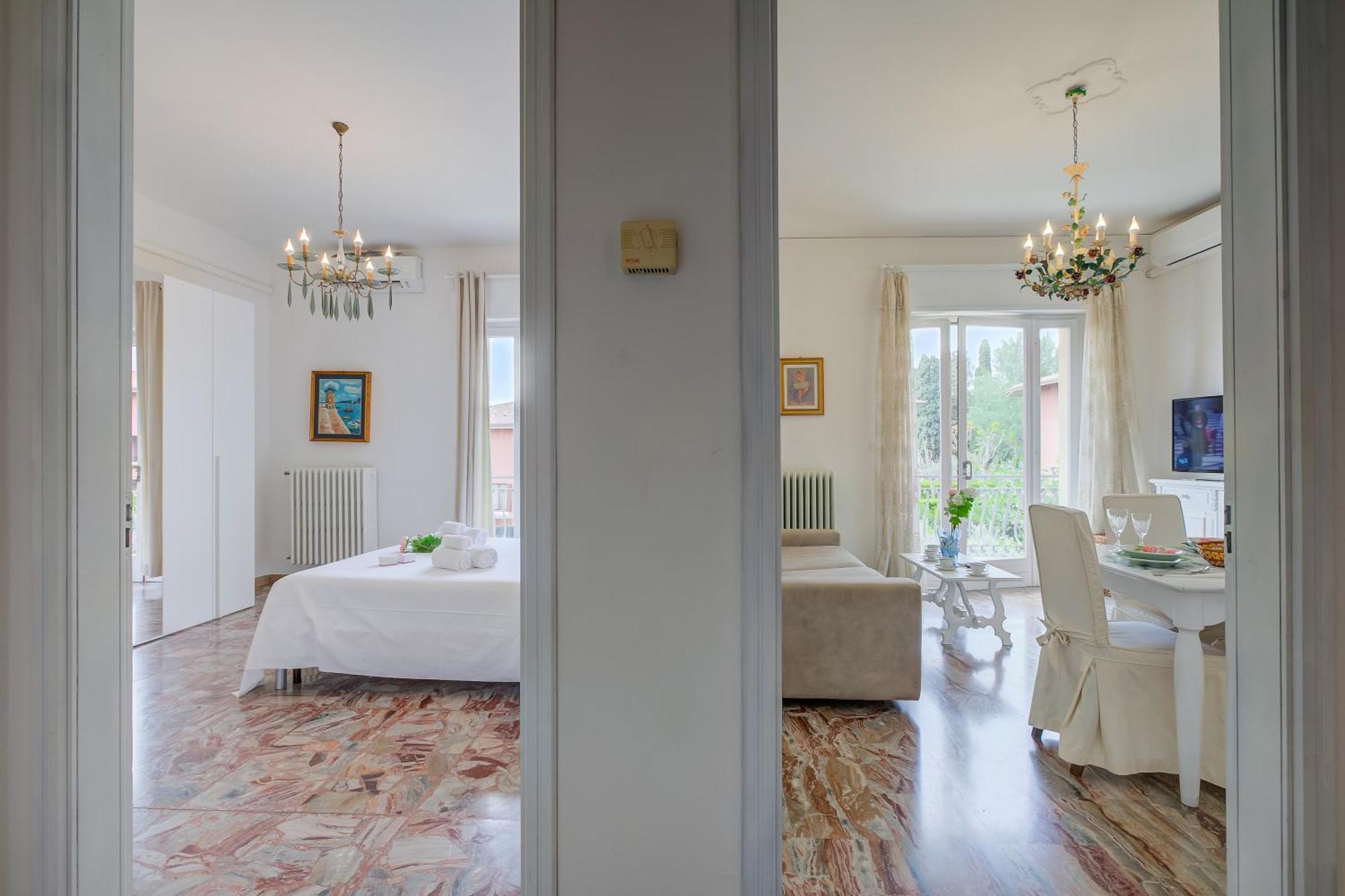 Casa Milly - Happy Rentals Desenzano del Garda Bagian luar foto