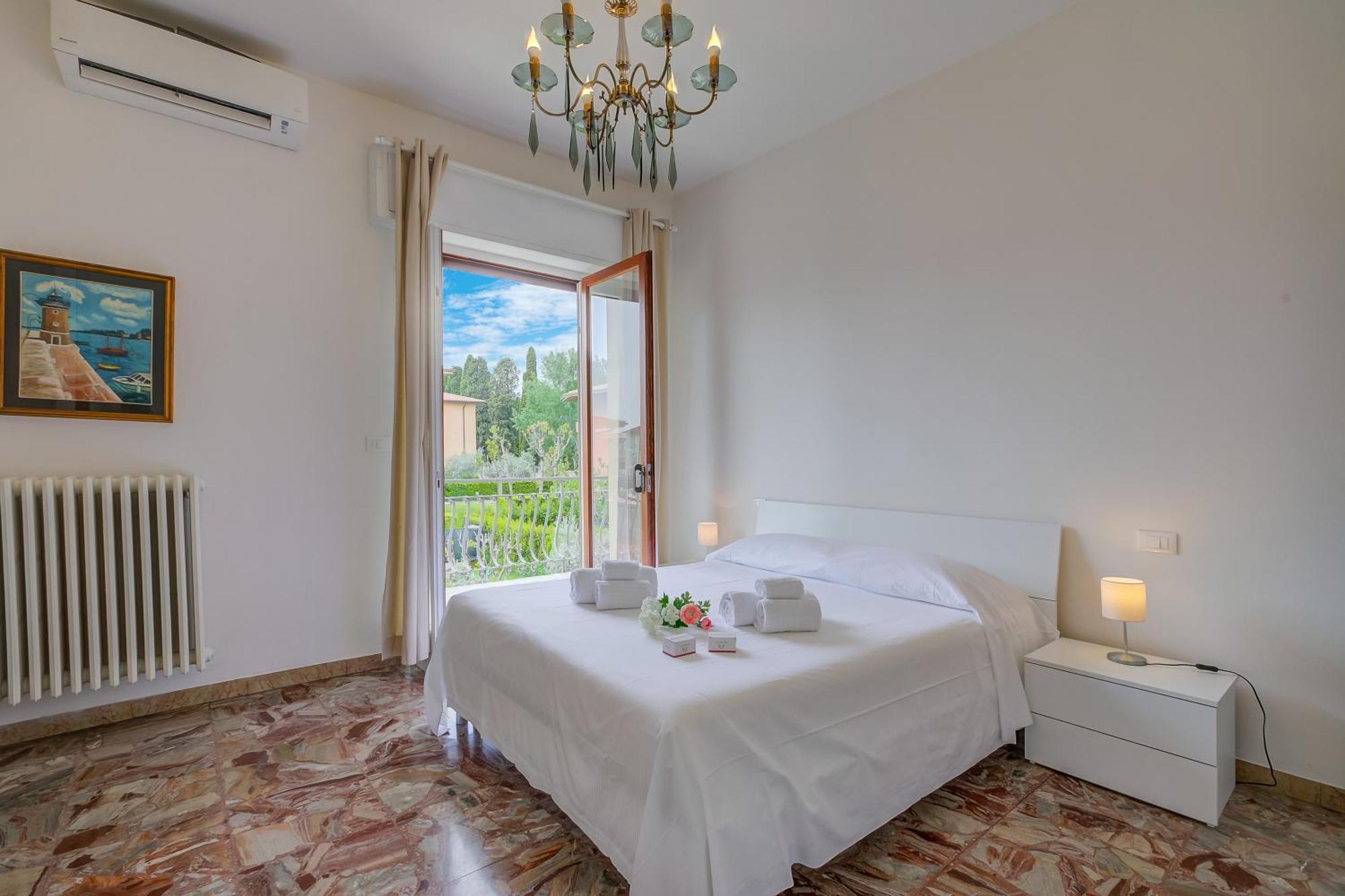 Casa Milly - Happy Rentals Desenzano del Garda Bagian luar foto